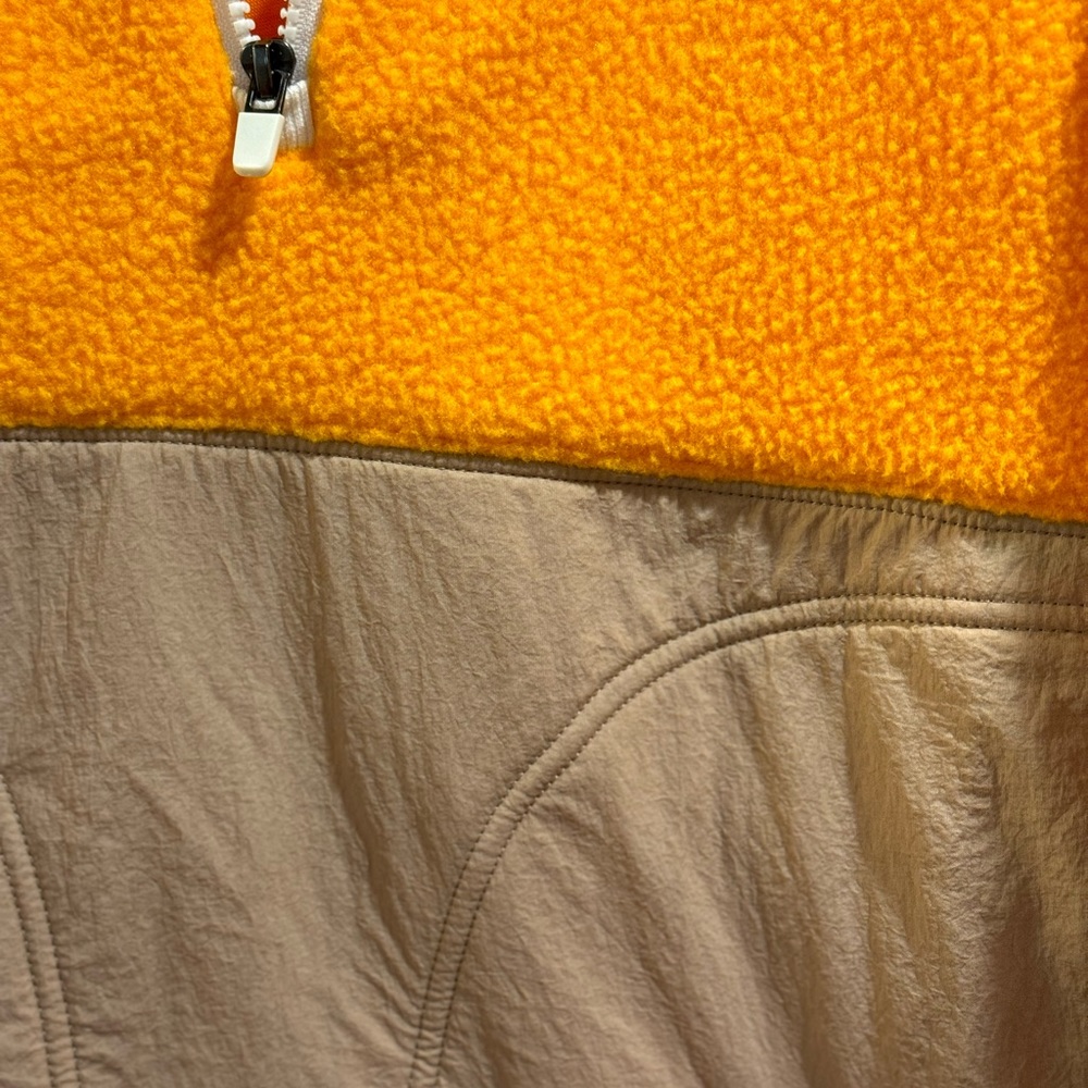 Trendy pullover sweater - Picture 3 of 4